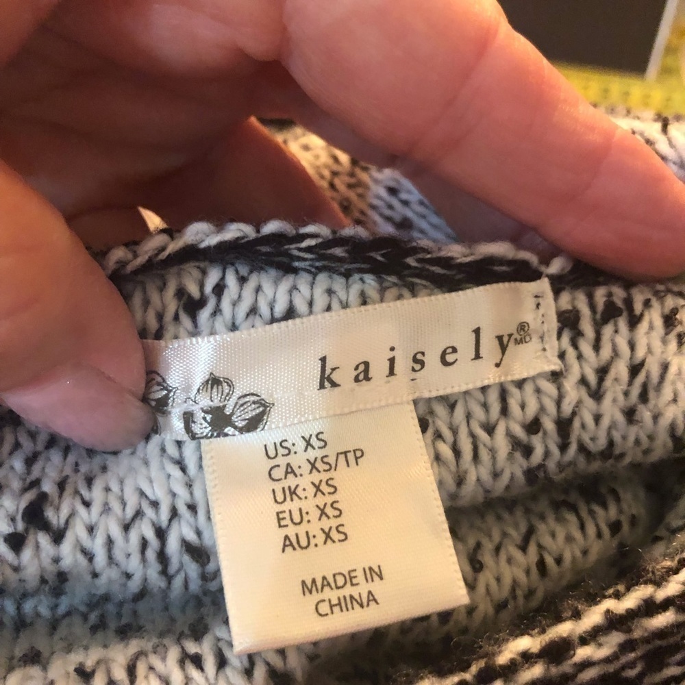Anthropology Kaiser Slouchy Hooded Pull Over Sz XS - Picture 5 of 5